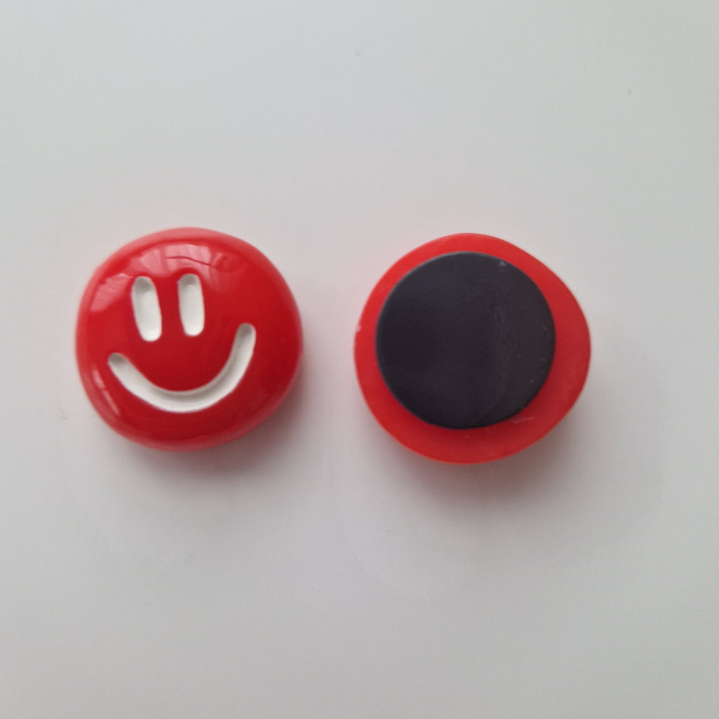 Smyle Magnet