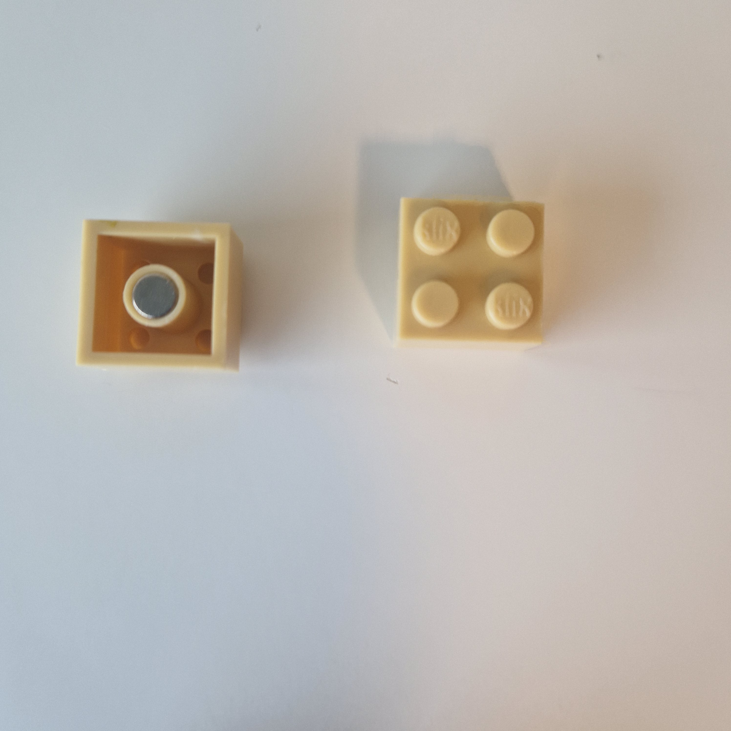 Lego Magnet